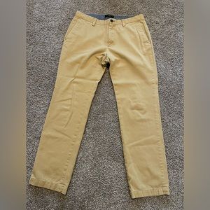 Banana Republic Emerson Chino Pant 33”